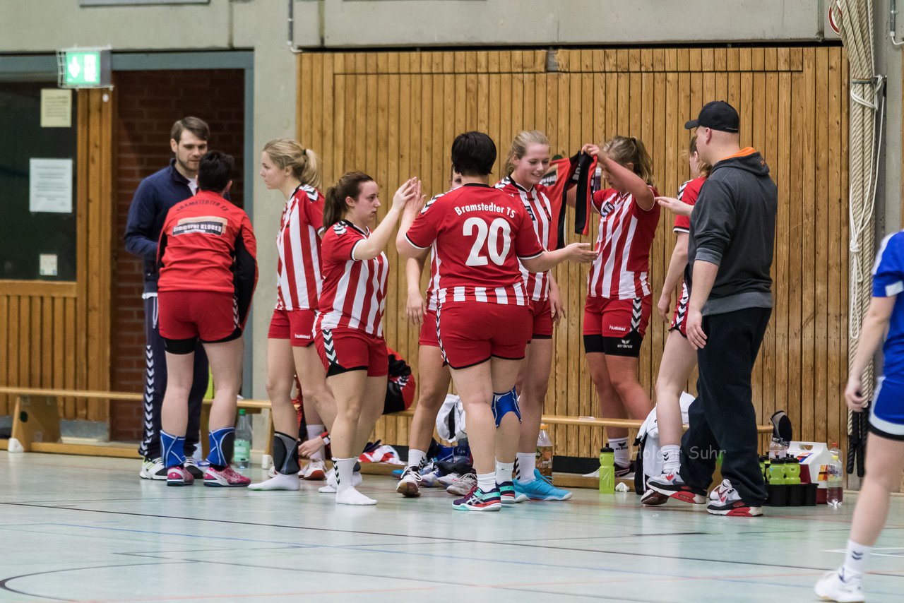 Bild 297 - Frauen Barmstedter TS - Buedelsdorfer TSV : Ergebnis: 26:12